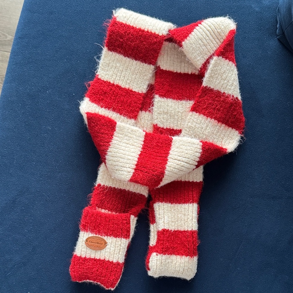 Stylish Red and White Striped Scarf